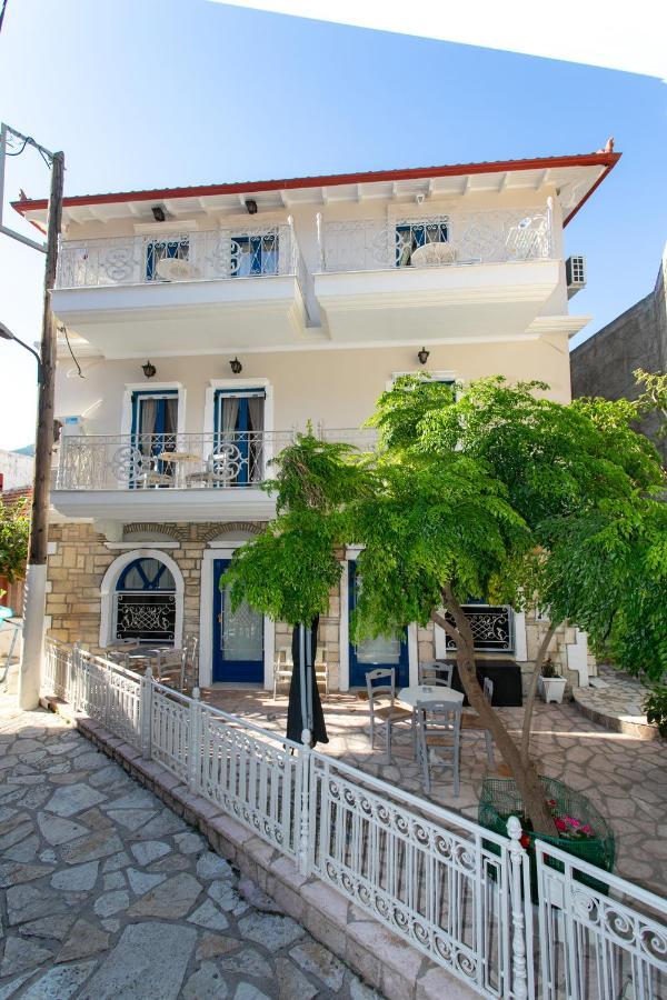The Old Town Hall Parga Exterior photo